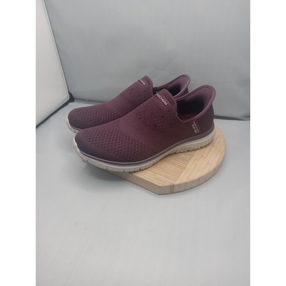 Skechers Women's‎ Slip-ins Virtue Rhinestone Shoes Starlight Size 6.5 Wine Color